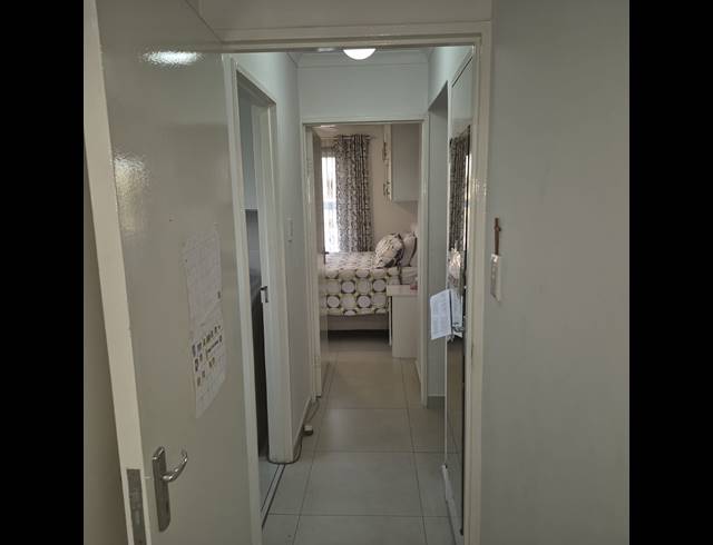 2 BEDROOM FLAT FOR SALE IN WATERVAL PARK